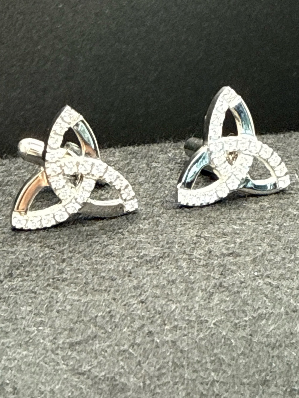 Source Unknown Silver Trinity Knot‎ Cuff Links with Clear Crystals
